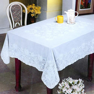 Скатерть ПВХ EMBOSSED 150x264см белая арт.С371 (12/24)
