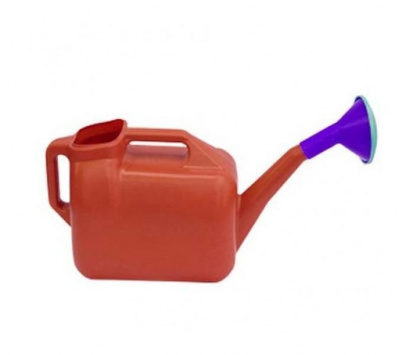 Лейка 10л. с рассеивателем (10) Лейка 10л. с рассеивателем (10)