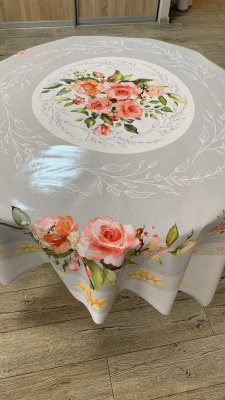 9356A Скатерть FIESTA на тканевой основе 15шт/рул. (120*150см) (15)